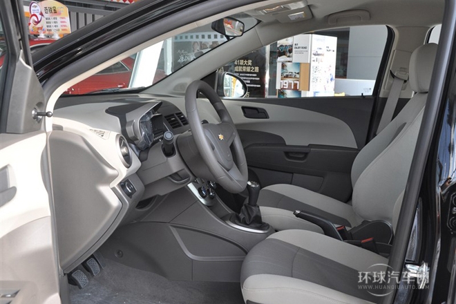 2013款 三廂 1.6L MT SX 風(fēng)尚影音版