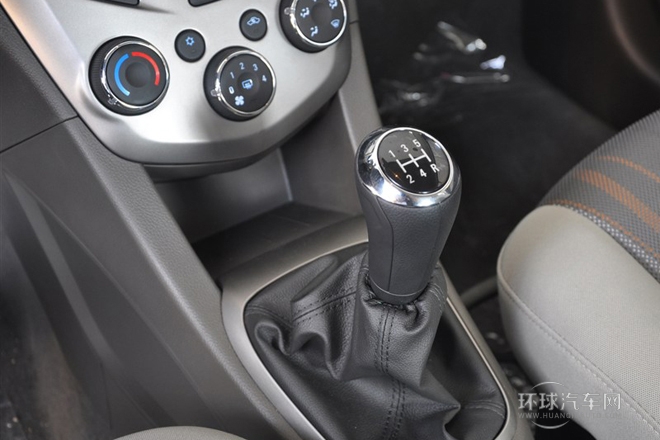 2013款 三廂 1.6L MT SX 風(fēng)尚影音版