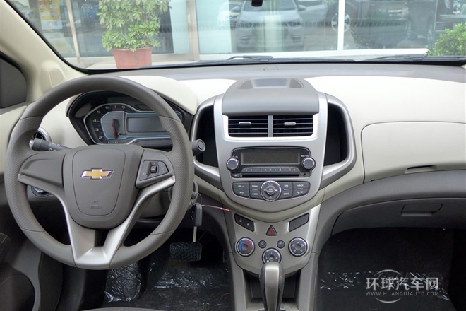 2014款 三廂 1.4SL AT 時尚版