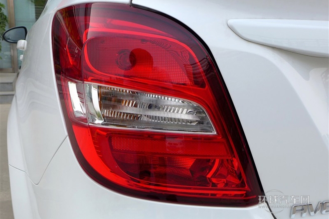 2014款 三廂 1.4SL AT 時(shí)尚版