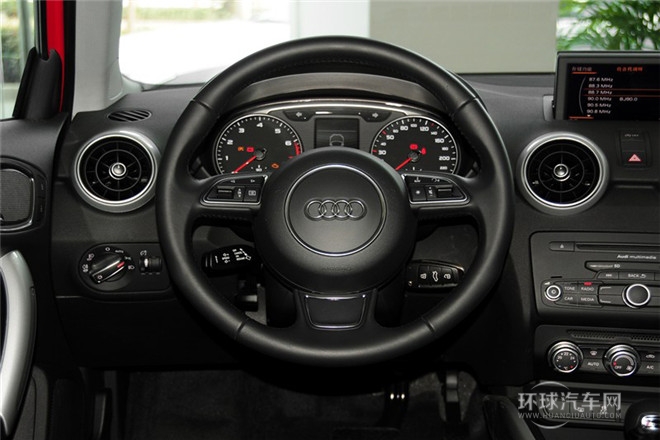 2014款 30 TFSI 舒適型