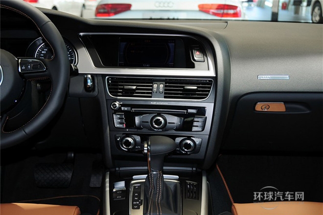 2013款 Sportback 40 TFSI風(fēng)尚版