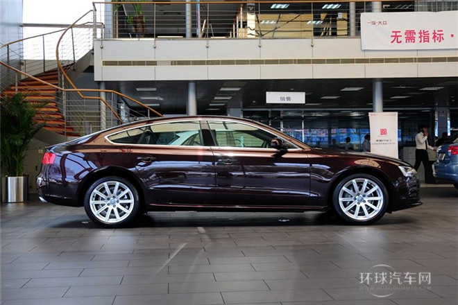 2013款 Sportback 40 TFSI風(fēng)尚版