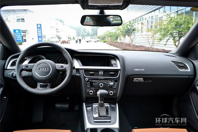 2013款 Coupe 40 TFSI風(fēng)尚版