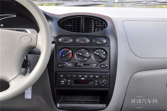 2012款 夢想版 0.8L 手動夢想型