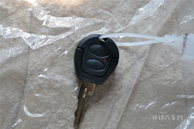 2012款 時(shí)尚版 1.0L AMT啟航型