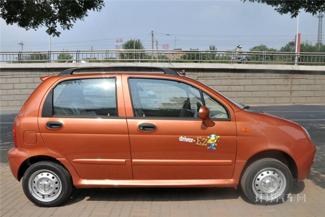 2012款 時尚版 1.0L AMT啟航型