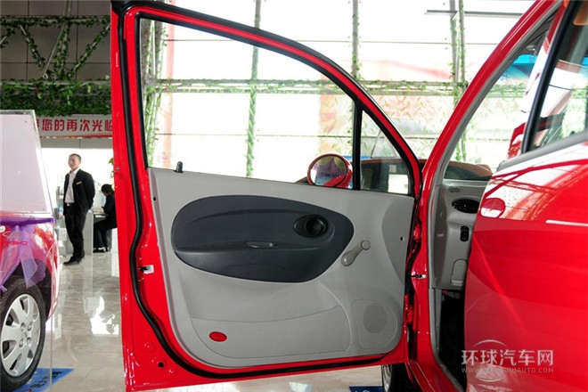 2012款 時尚版 1.0L 手動冠軍型