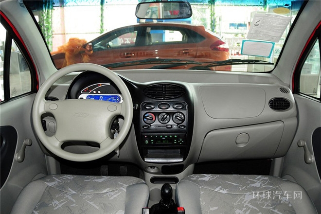 2012款 時尚版 1.0L 手動冠軍型