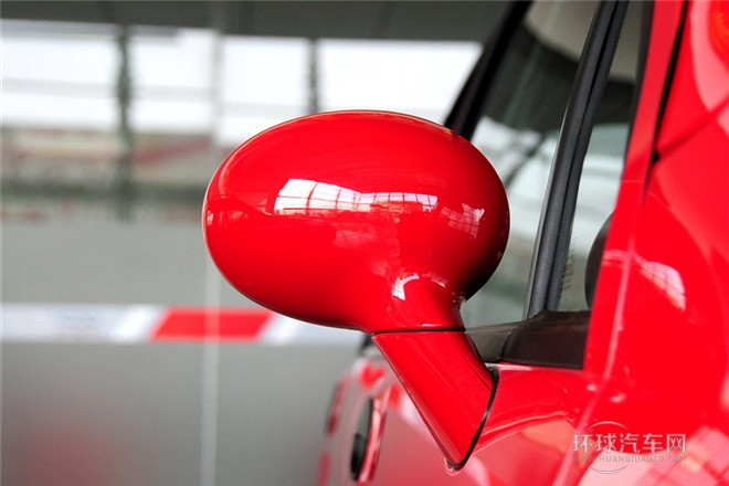 2012款 時尚版 1.0L 手動冠軍型