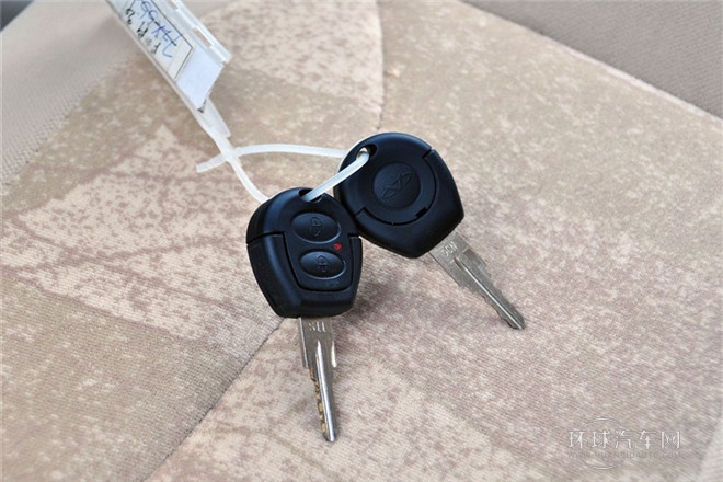 2012款 時尚版 1.0L 手動啟航型