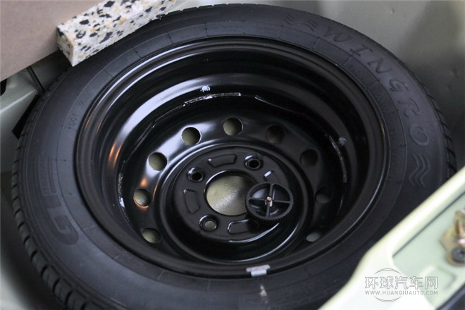 2012款 運動版 1.0L 手動愛尚型