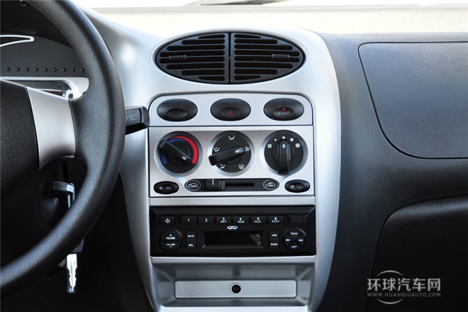 2012款 運動版 1.0L 手動愛尚型