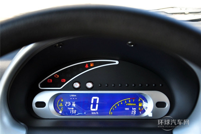 2012款 運動版 1.0L 手動愛尚型