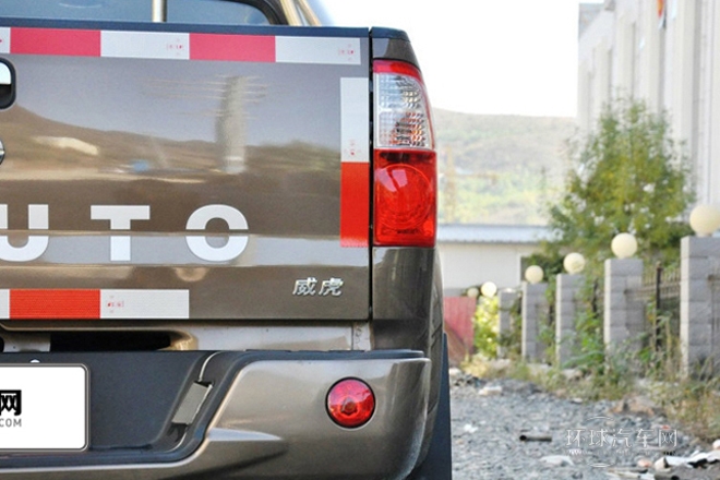 2013款 2.5T柴油兩驅豪華型共軌