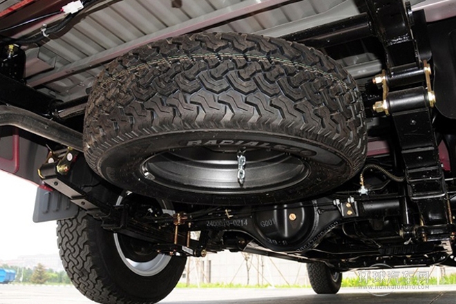 2014款 2.2L汽油四驅豪華型中雙4GZ1