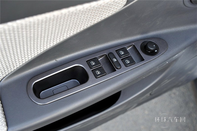 2012款 1.5L 手動豪華型