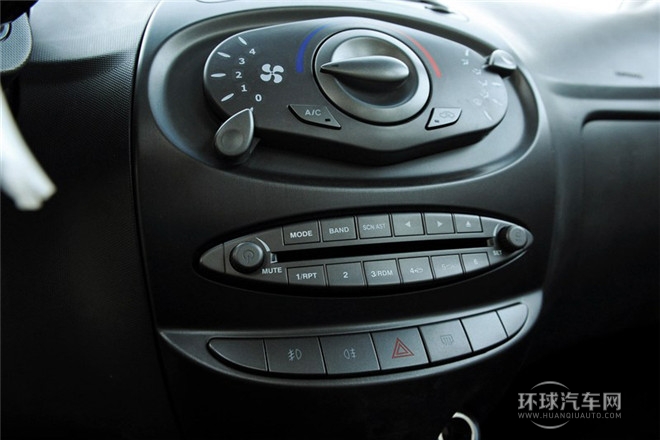 2012款 1.5L 手動(dòng)豪華型