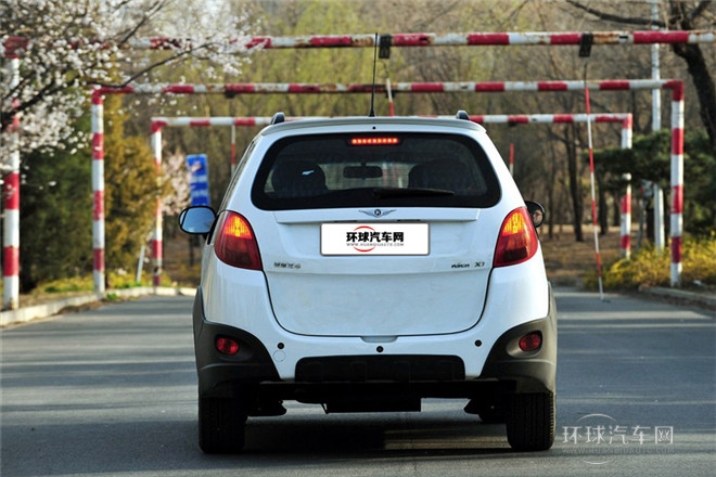 2012款 1.5L 手動豪華型