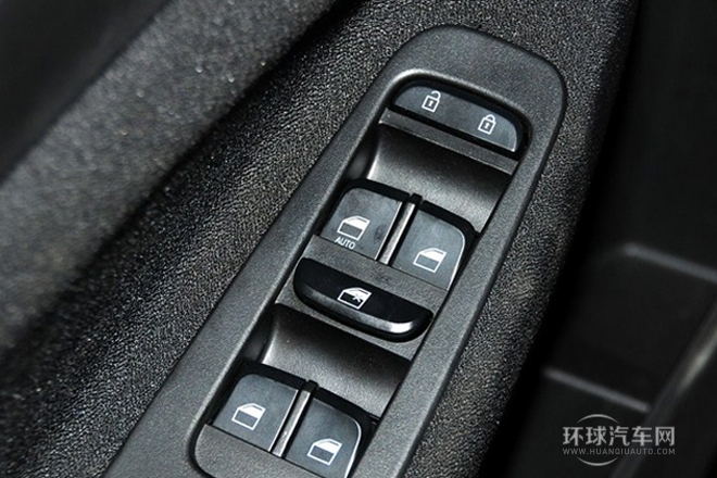 2012款 1.5L 手動精英型