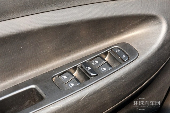 2012款 1.5L 手動舒適型