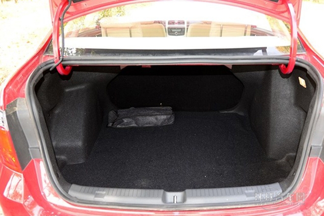 2013款 1.5L 手動豪華型