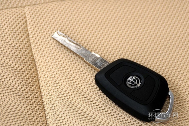 2013款 1.5L 手動舒適型