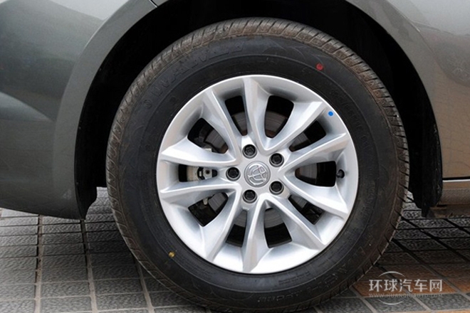 2013款 1.5L 手動舒適型