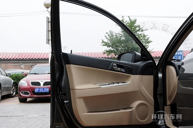 2013款 1.5L 手動舒適型