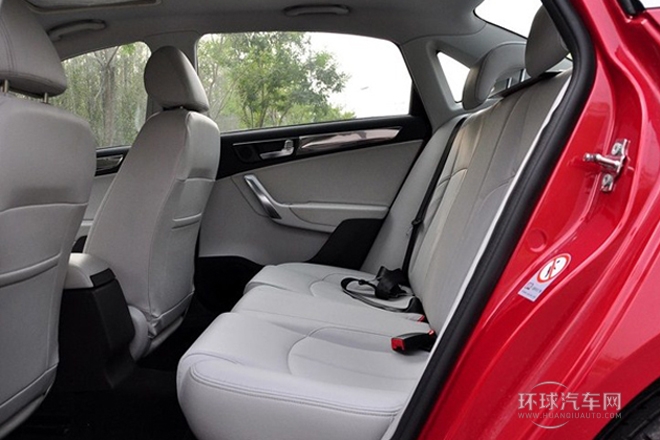2011款 1.6L 自動(dòng)豪華型