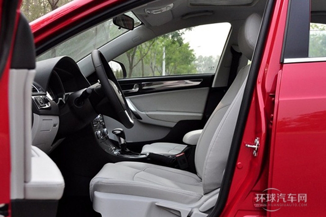 2011款 1.6L 自動豪華型