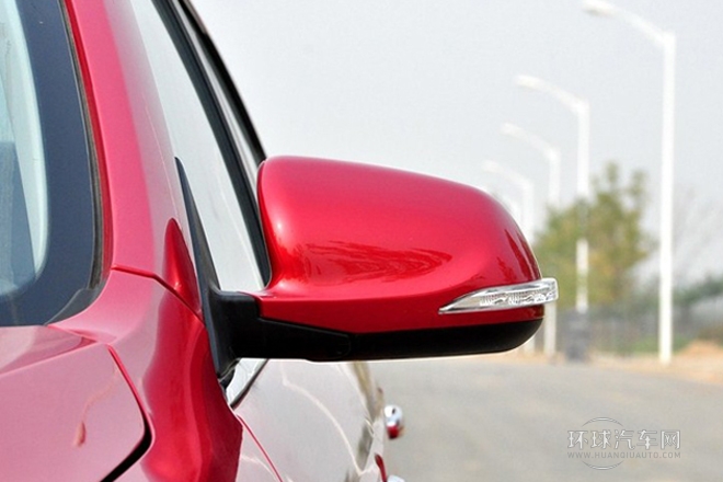 2011款 1.6L 自動豪華型