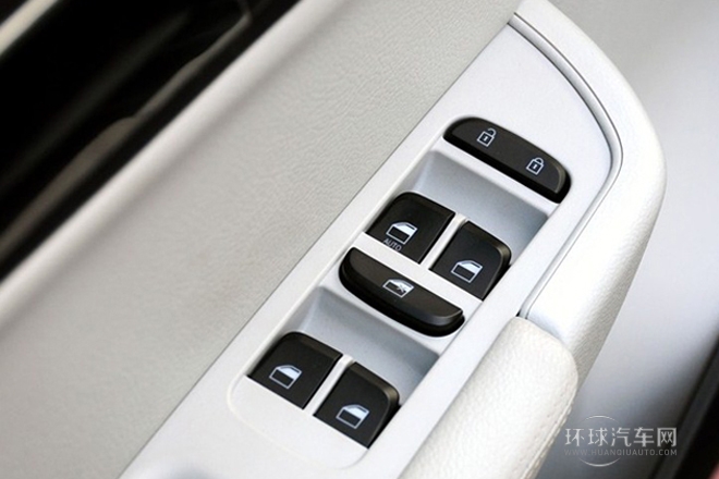 2011款 1.6L 自動舒適型