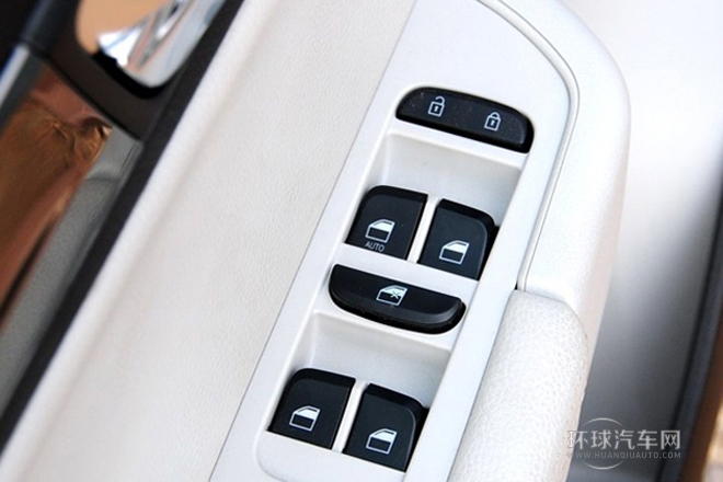 2012款 1.5T 手動豪華型