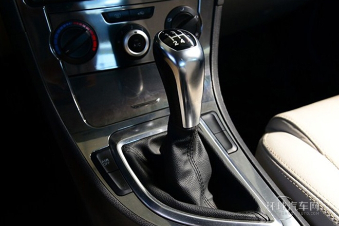 2012款 1.5T 手動舒適型