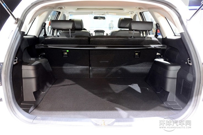 2013款 S350 2.0T 兩驅手動汽油超豪華版5座