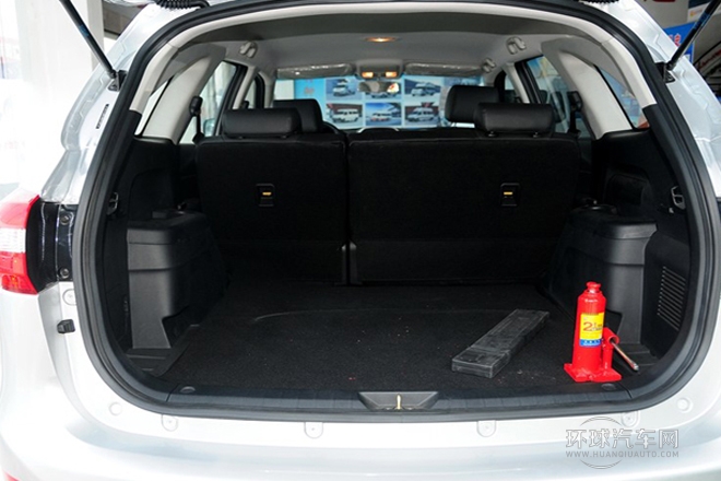 2013款 S350 2.4T 兩驅手動柴油豪華版5座