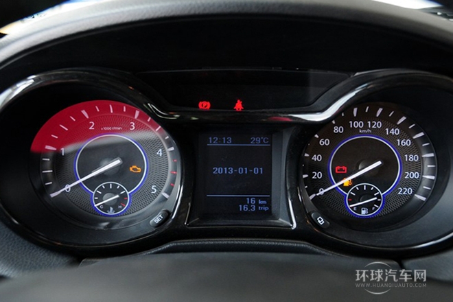 2013款 S350 2.4T 兩驅手動柴油豪華版5座