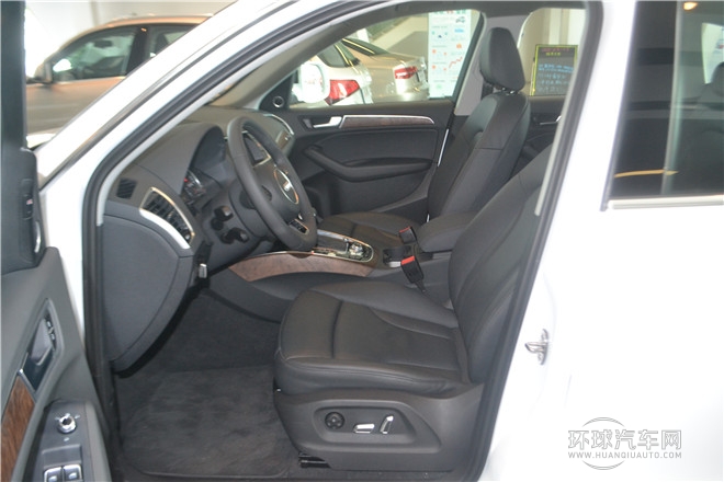 2013款 40 TFSI 舒適型