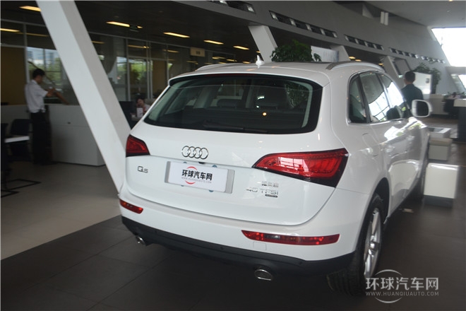 2013款 40 TFSI 舒適型