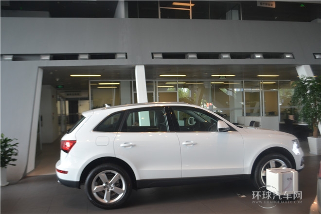 2013款 40 TFSI 舒適型