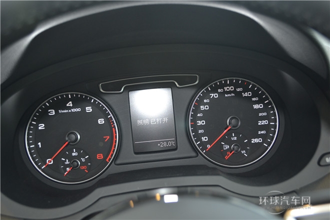 2015款 30 TFSI 舒適型