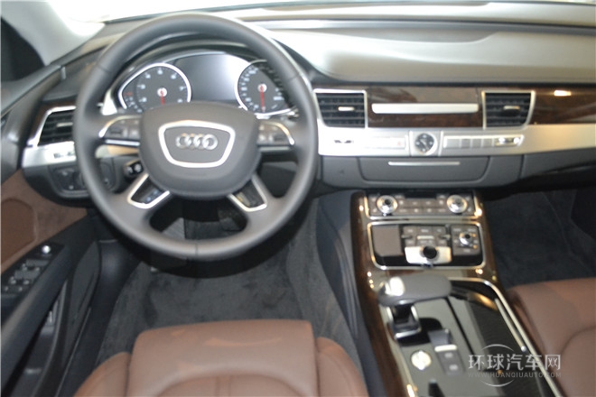 2013款 A8L 45 TFSI quattro豪華型