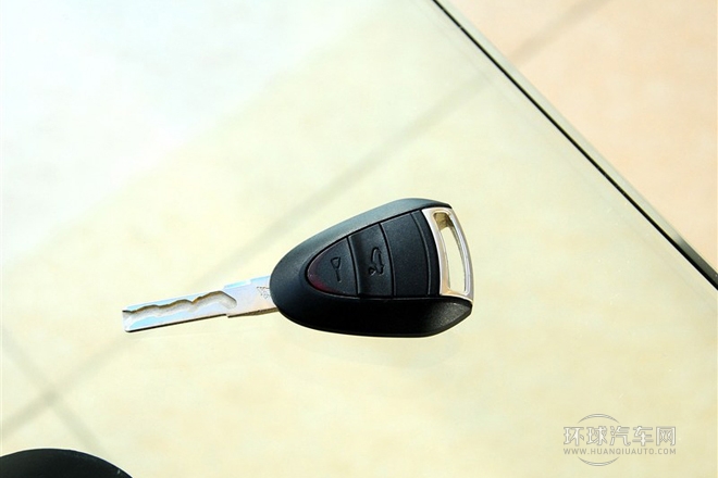 2013款 3.8T 標準型