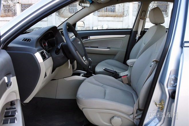 2012款 1.6L 手動豪華型