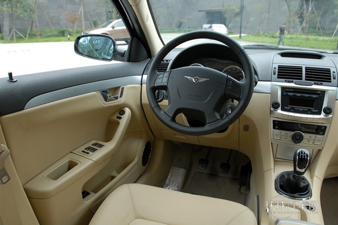 2012款 2.0L 手動(dòng)尊享型DVVT