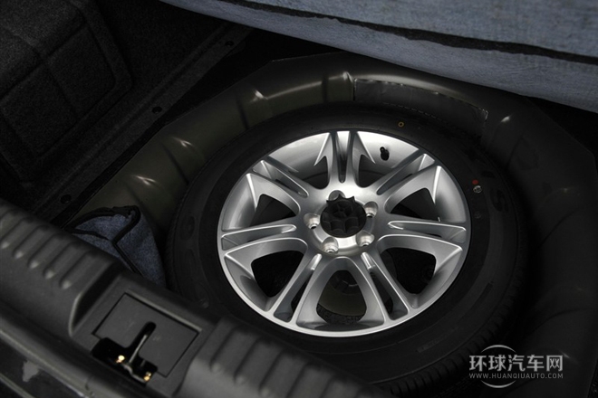 2012款 2.0L 自動豪華型DVVT