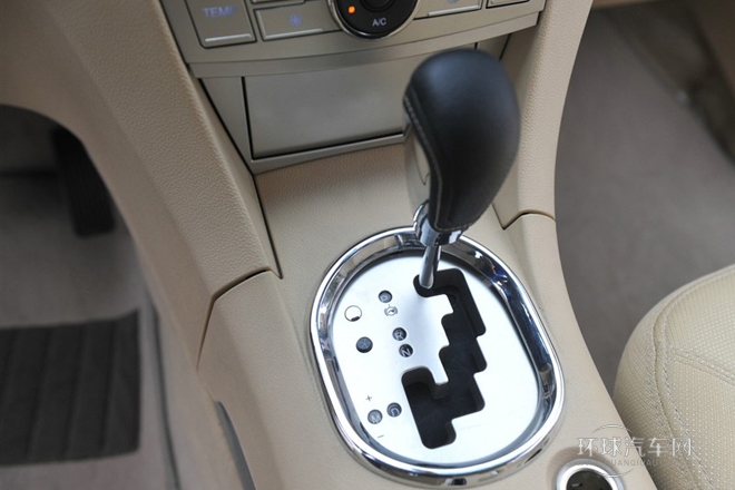 2012款 2.0L 自動豪華型DVVT