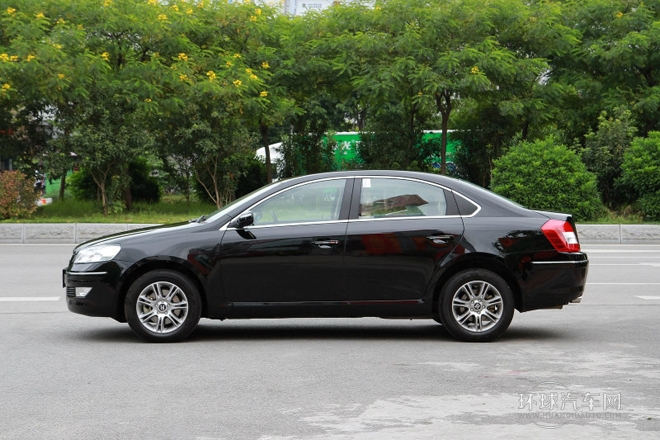2012款 2.0T 自動豪華型