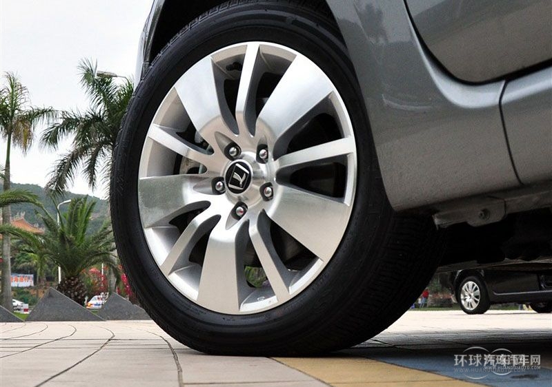 2013款 2.0T 旗艦型